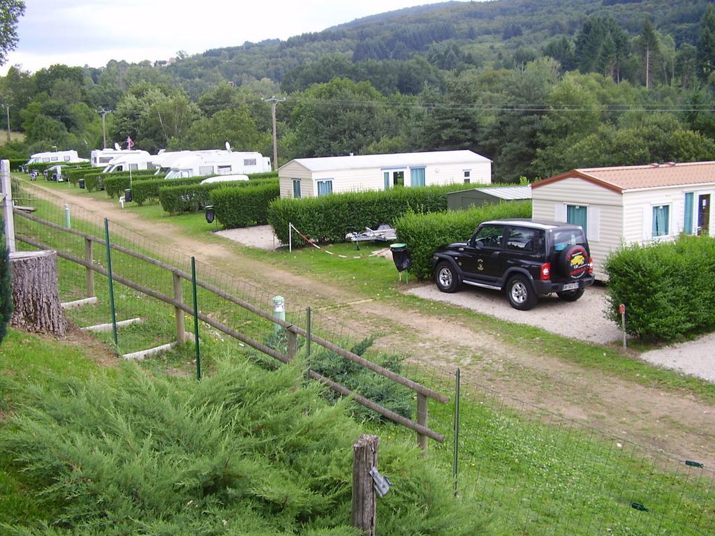 Camping " Le Grun De Chignore" Vollore-Ville Ngoại thất bức ảnh